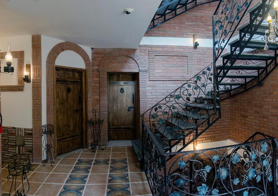 Отель Hotel Janashia Тбилиси-16