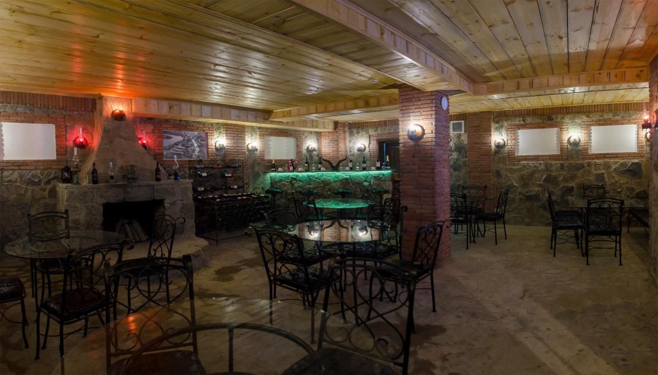 Отель Hotel Janashia Тбилиси-32