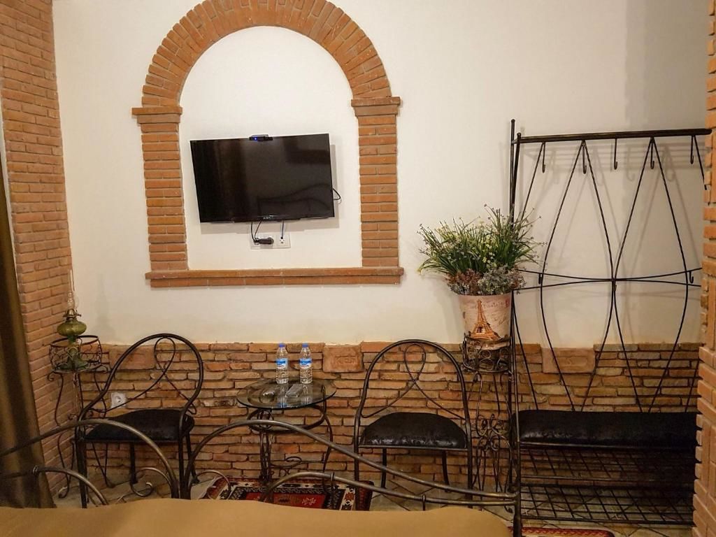 Отель Hotel Janashia Тбилиси-63