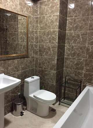 Отель Hotel Janashia Тбилиси Улучшенный двухместный номер с 2 отдельными кроватями и видом на сад-44